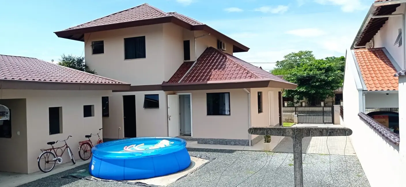 Foto 8 de Casa com 3 quartos à venda, 435m2 em Centro, Pomerode - SC