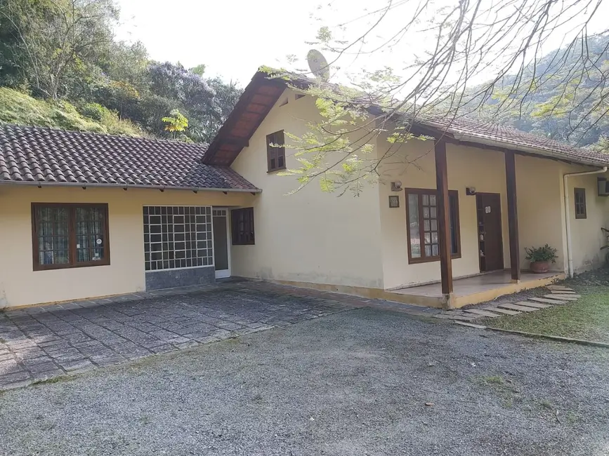 Casa com 3 quartos à venda, 18452m2 em Pomerode - SC - imagem 8 Foto 8 de Casa com 3 quartos à venda, 18452m2 em Pomerode - SC