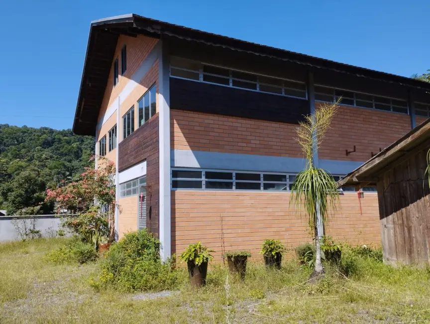 Foto 1 de Armazém / Galpão à venda, 887m2 em Pomerode - SC