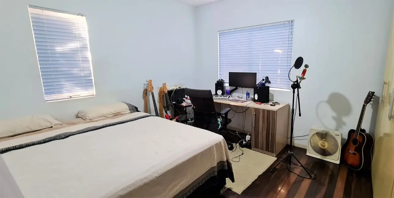 Casa com 3 quartos à venda, 375m2 em Asilo, Blumenau - SC - imagem 4 Foto 4 de Casa com 3 quartos à venda, 375m2 em Asilo, Blumenau - SC