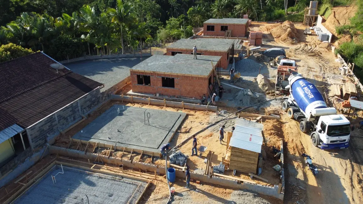 Foto 2 de Casa de Condomínio com 2 quartos à venda, 200m2 em Pomerode - SC