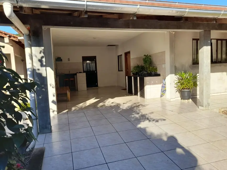 Casa com 3 quartos à venda, 950m2 em Centro, Pomerode - SC - imagem 3 Foto 3 de Casa com 3 quartos à venda, 950m2 em Centro, Pomerode - SC