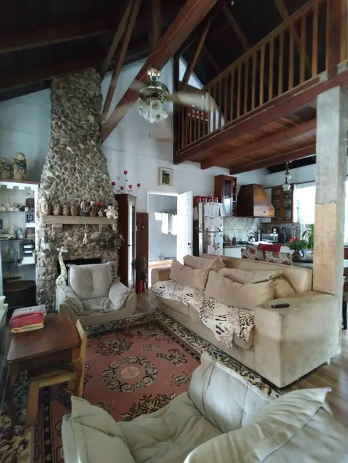 Casa com 3 quartos à venda, 708m2 em Centro, Pomerode - SC - imagem 7 Foto 7 de Casa com 3 quartos à venda, 708m2 em Centro, Pomerode - SC