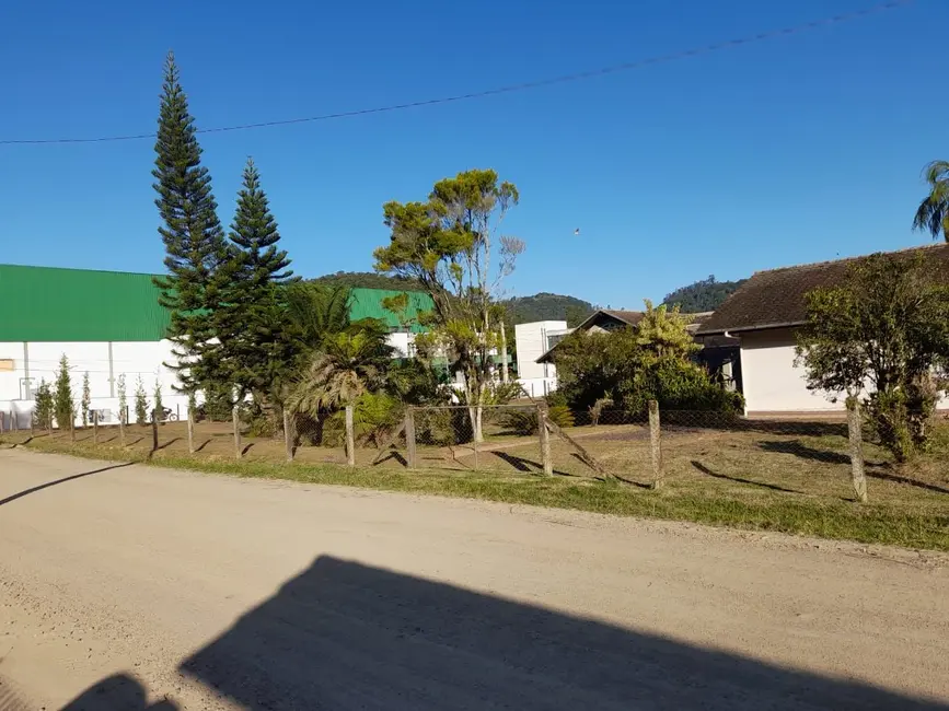 Casa com 3 quartos à venda, 2130m2 em Centro, Pomerode - SC - imagem 3 Foto 3 de Casa com 3 quartos à venda, 2130m2 em Centro, Pomerode - SC