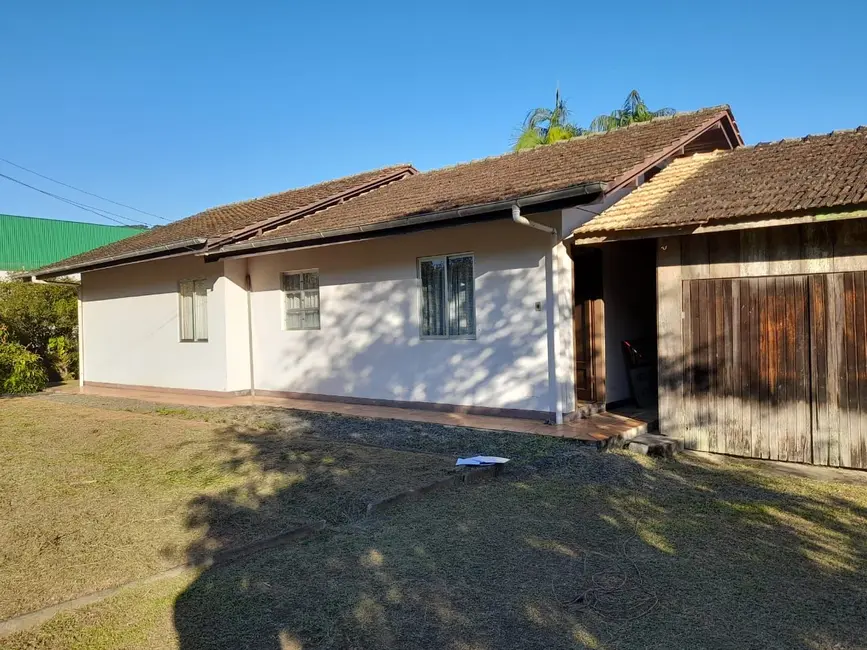 Casa com 3 quartos à venda, 2130m2 em Centro, Pomerode - SC - imagem 5 Foto 5 de Casa com 3 quartos à venda, 2130m2 em Centro, Pomerode - SC