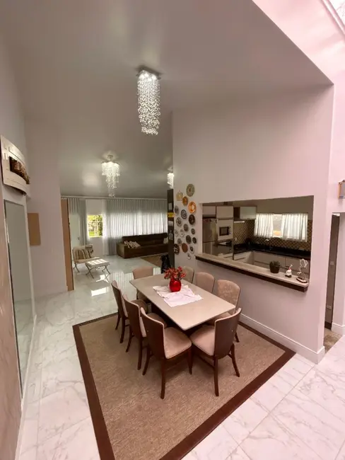 Casa com 3 quartos à venda, 492m2 em Centro, Pomerode - SC - imagem 4 Foto 4 de Casa com 3 quartos à venda, 492m2 em Centro, Pomerode - SC