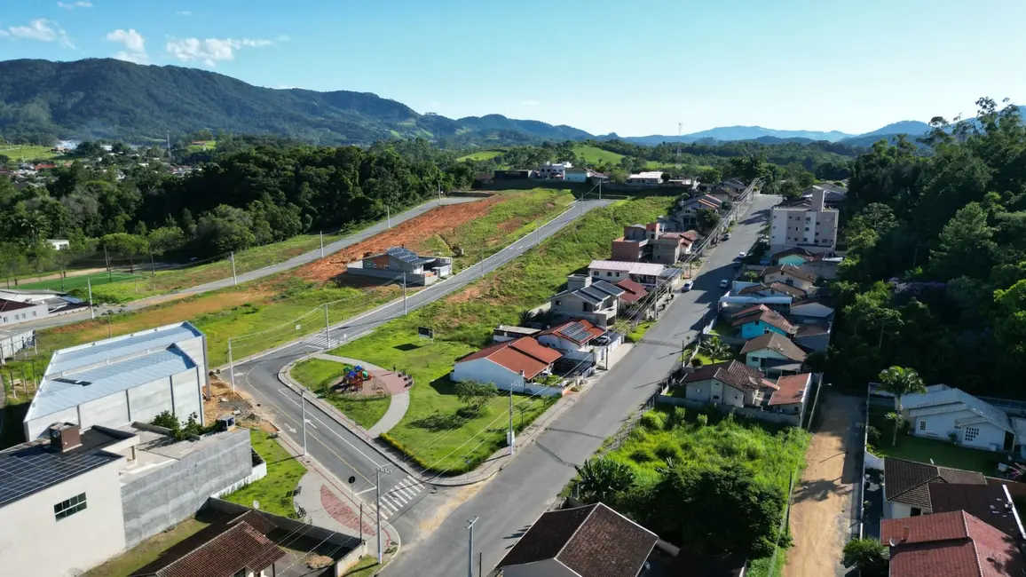Terreno / Lote à venda, 360m2 em Indaial - SC - imagem 1 Foto 1 de Terreno / Lote à venda, 360m2 em Indaial - SC