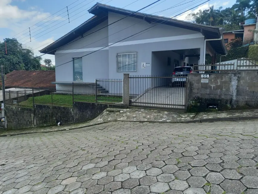 Foto 1 de Casa com 4 quartos à venda, 386m2 em Tribess, Blumenau - SC