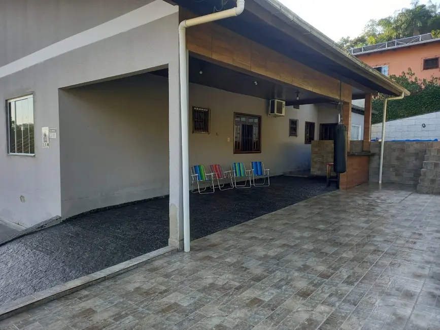 Casa com 4 quartos à venda, 386m2 em Tribess, Blumenau - SC - imagem 7 Foto 7 de Casa com 4 quartos à venda, 386m2 em Tribess, Blumenau - SC