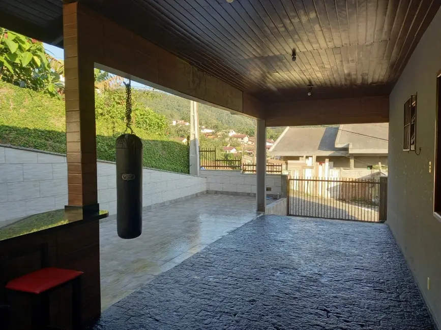 Casa com 4 quartos à venda, 386m2 em Tribess, Blumenau - SC - imagem 6 Foto 6 de Casa com 4 quartos à venda, 386m2 em Tribess, Blumenau - SC