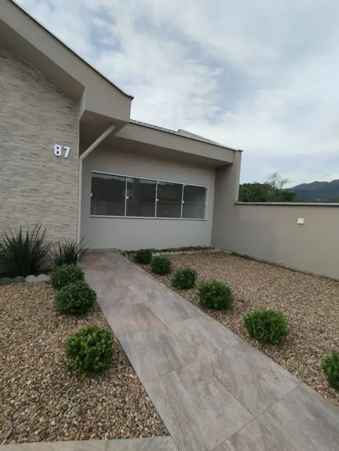 Casa com 3 quartos à venda, 360m2 em Rio Cerro II, Jaragua Do Sul - SC - imagem 4 Foto 4 de Casa com 3 quartos à venda, 360m2 em Rio Cerro II, Jaragua Do Sul - SC
