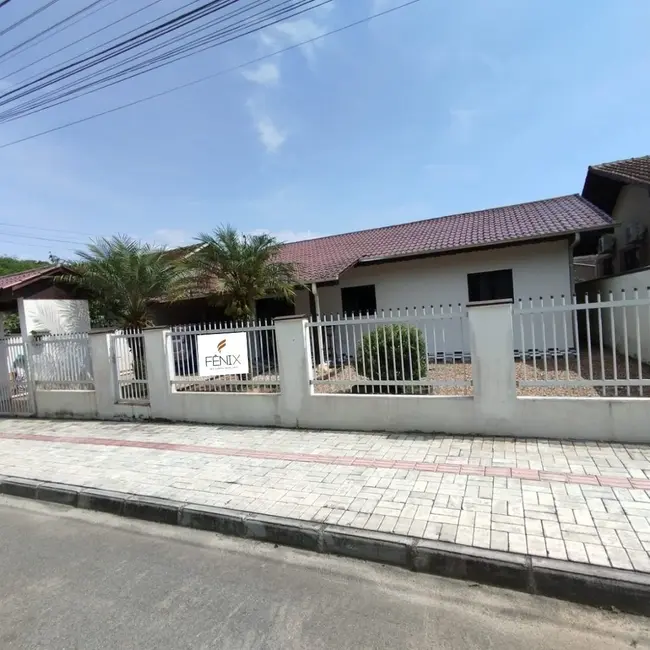 Foto 1 de Casa com 3 quartos à venda, 435m2 em Centro, Pomerode - SC