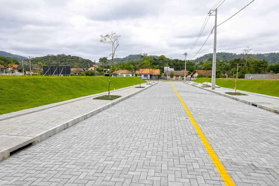 Foto 9 de Terreno / Lote à venda, 337m2 em Timbo - SC