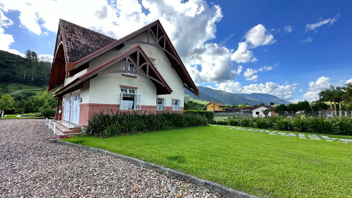 Foto 13 de Casa à venda, 5536m2 em Pomerode - SC