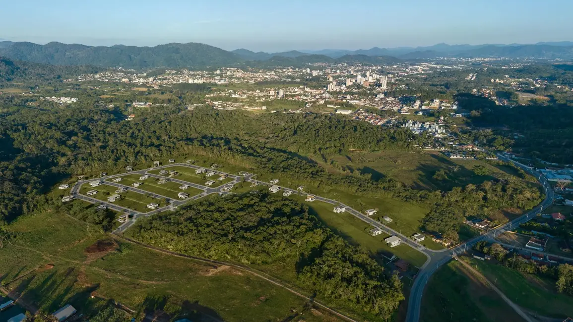 Foto 1 de Terreno / Lote à venda, 427m2 em Timbo - SC