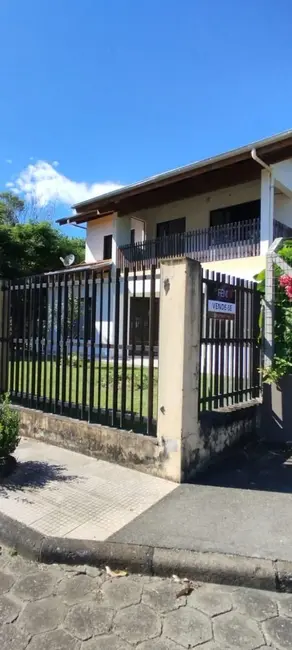 Casa com 6 quartos à venda, 960m2 em Centro, Pomerode - SC - imagem 9 Foto 9 de Casa com 6 quartos à venda, 960m2 em Centro, Pomerode - SC
