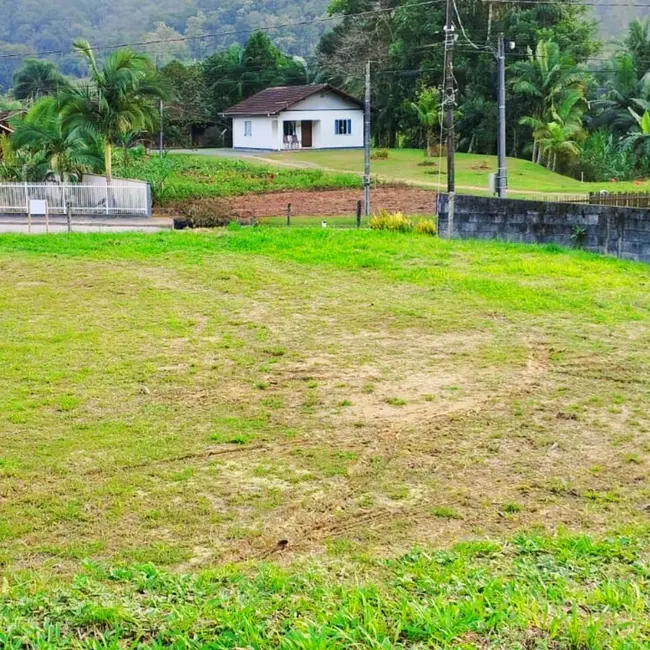 Foto 1 de Terreno / Lote à venda, 490m2 em Pomerode - SC