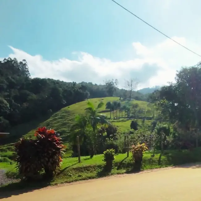 Foto 1 de Terreno / Lote à venda, 587m2 em Centro, Pomerode - SC