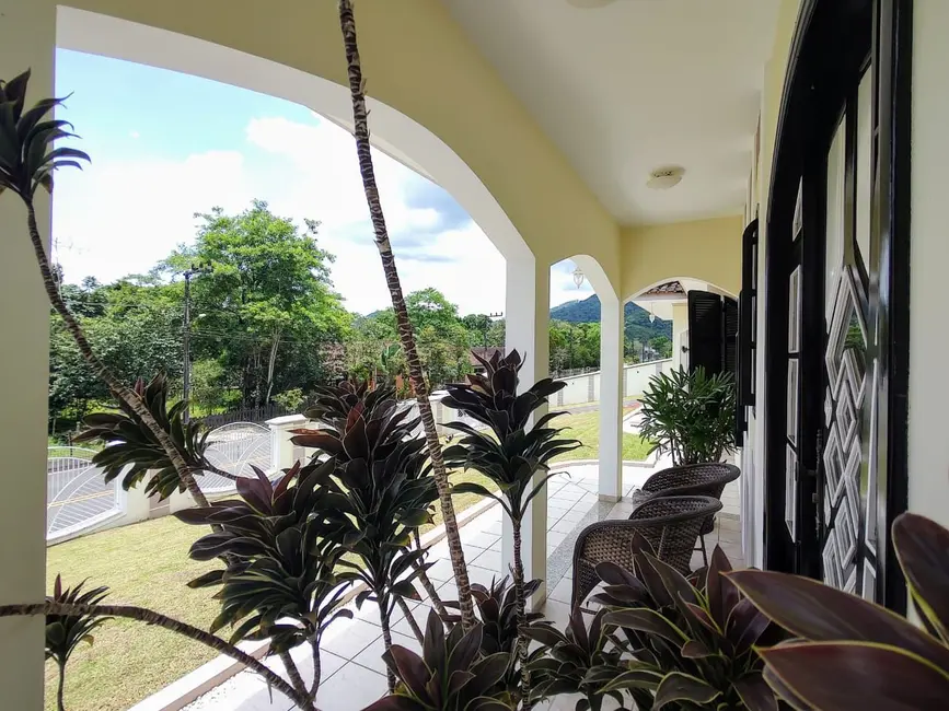 Casa de Condomínio com 4 quartos à venda, 1200m2 em Centro, Pomerode - SC - imagem 3 Foto 3 de Casa de Condomínio com 4 quartos à venda, 1200m2 em Centro, Pomerode - SC