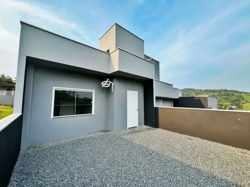 Casa com 2 quartos para alugar, 145m2 em Centro, Pomerode - SC - imagem 6 Foto 6 de Casa com 2 quartos para alugar, 145m2 em Centro, Pomerode - SC