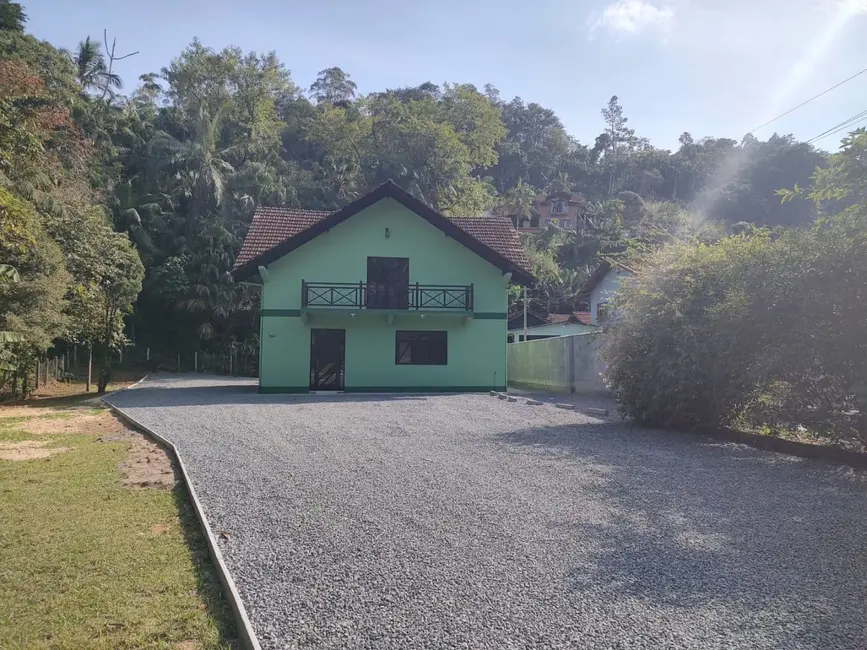 Casa com 3 quartos à venda, 2723m2 em Centro, Pomerode - SC - imagem 3 Foto 3 de Casa com 3 quartos à venda, 2723m2 em Centro, Pomerode - SC
