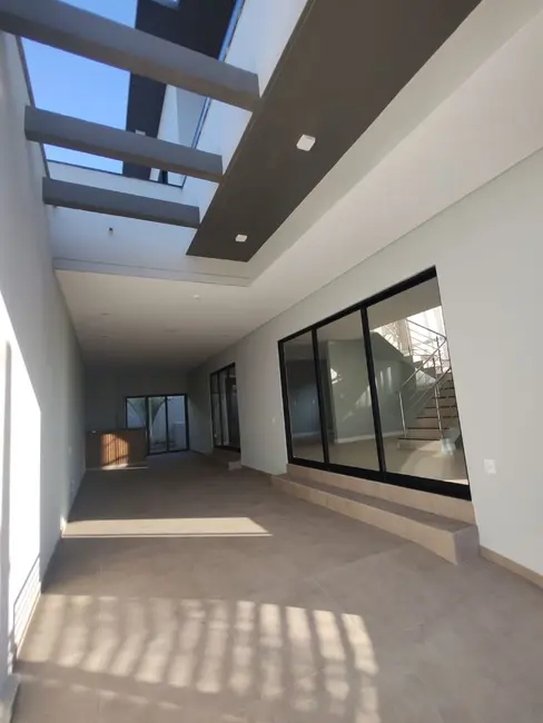 Sobrado com 3 quartos à venda, 210m2 em Centro, Pomerode - SC - imagem 3 Foto 3 de Sobrado com 3 quartos à venda, 210m2 em Centro, Pomerode - SC