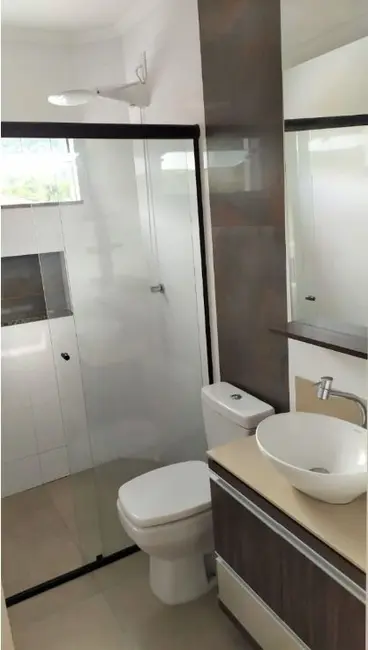 Apartamento com 2 quartos para alugar, 62m2 em Centro, Pomerode - SC - imagem 5 Foto 5 de Apartamento com 2 quartos para alugar, 62m2 em Centro, Pomerode - SC