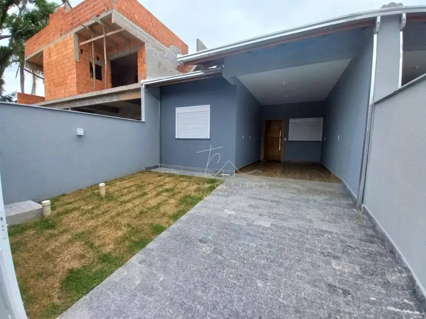 Foto 1 de Casa com 3 quartos à venda, 185m2 em Balneario Picarras - SC