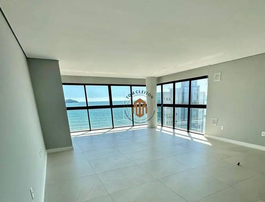 Foto 2 de Apartamento com 3 quartos à venda, 200m2 em Centro, Balneario Picarras - SC