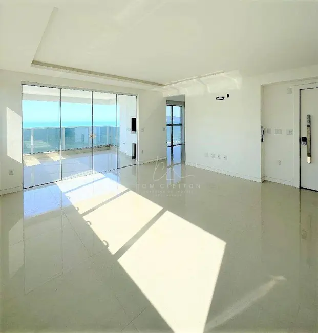 Foto 1 de Apartamento com 3 quartos à venda, 142m2 em Itapema - SC