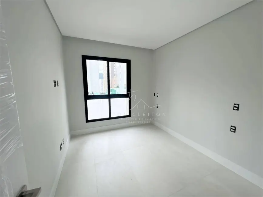 Apartamento com 4 quartos à venda, 256m2 em Centro, Balneario Camboriu - SC - imagem 7 Foto 7 de Apartamento com 4 quartos à venda, 256m2 em Centro, Balneario Camboriu - SC