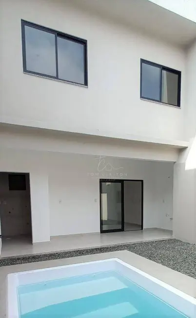 Foto 6 de Sobrado com 3 quartos à venda, 108m2 em Balneario Picarras - SC