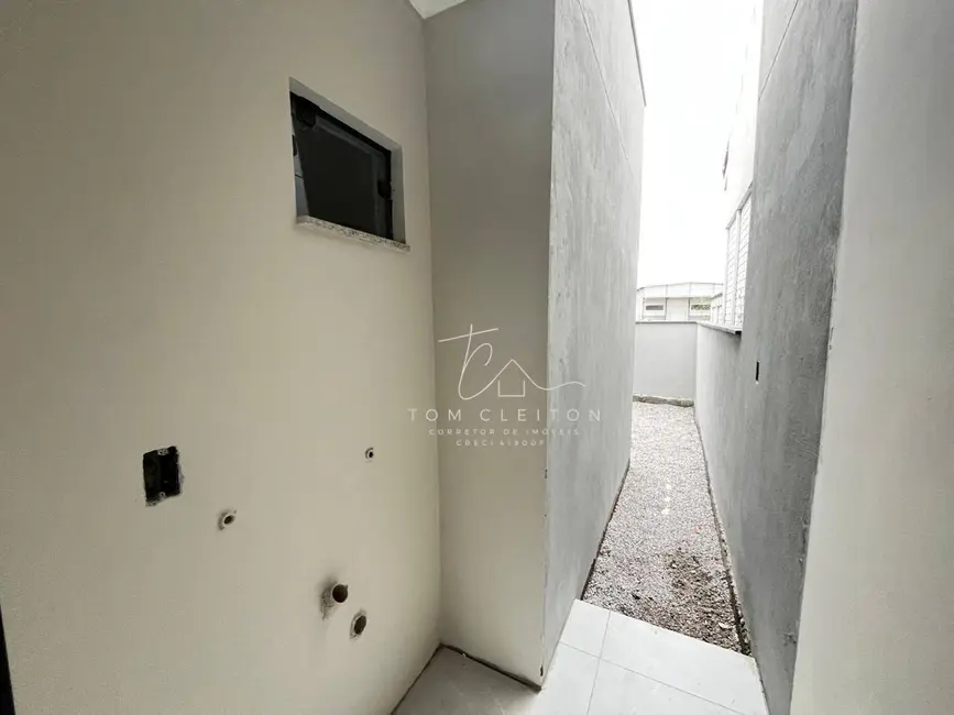 Casa com 2 quartos à venda, 120m2 em Centro, Gaspar - SC - imagem 8 Foto 8 de Casa com 2 quartos à venda, 120m2 em Centro, Gaspar - SC