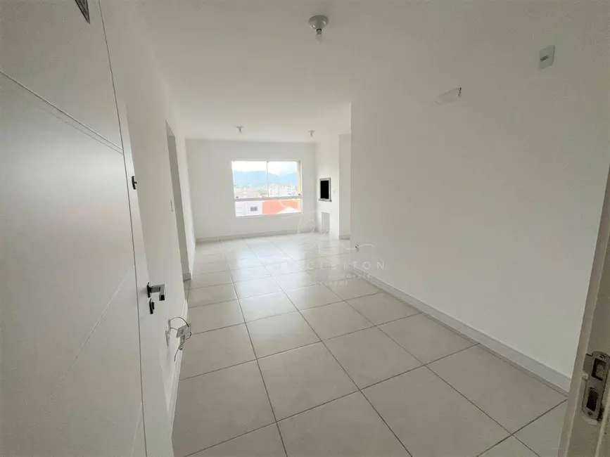 Foto 2 de Apartamento com 3 quartos à venda, 66m2 em Santa Terezinha, Gaspar - SC