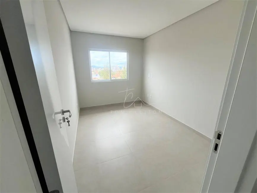 Foto 7 de Apartamento com 2 quartos à venda, 74m2 em Gravatá, Navegantes - SC
