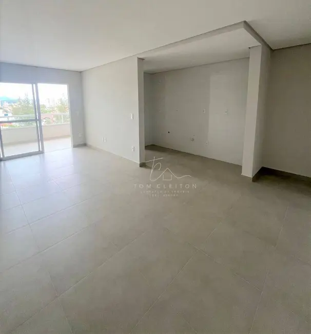 Foto 3 de Apartamento com 2 quartos à venda, 74m2 em Gravatá, Navegantes - SC