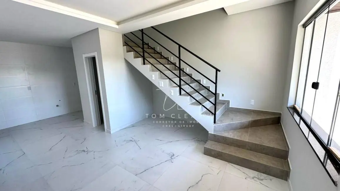 Sobrado com 2 quartos à venda, 100m2 em Barra Velha - SC - imagem 7 Foto 7 de Sobrado com 2 quartos à venda, 100m2 em Barra Velha - SC