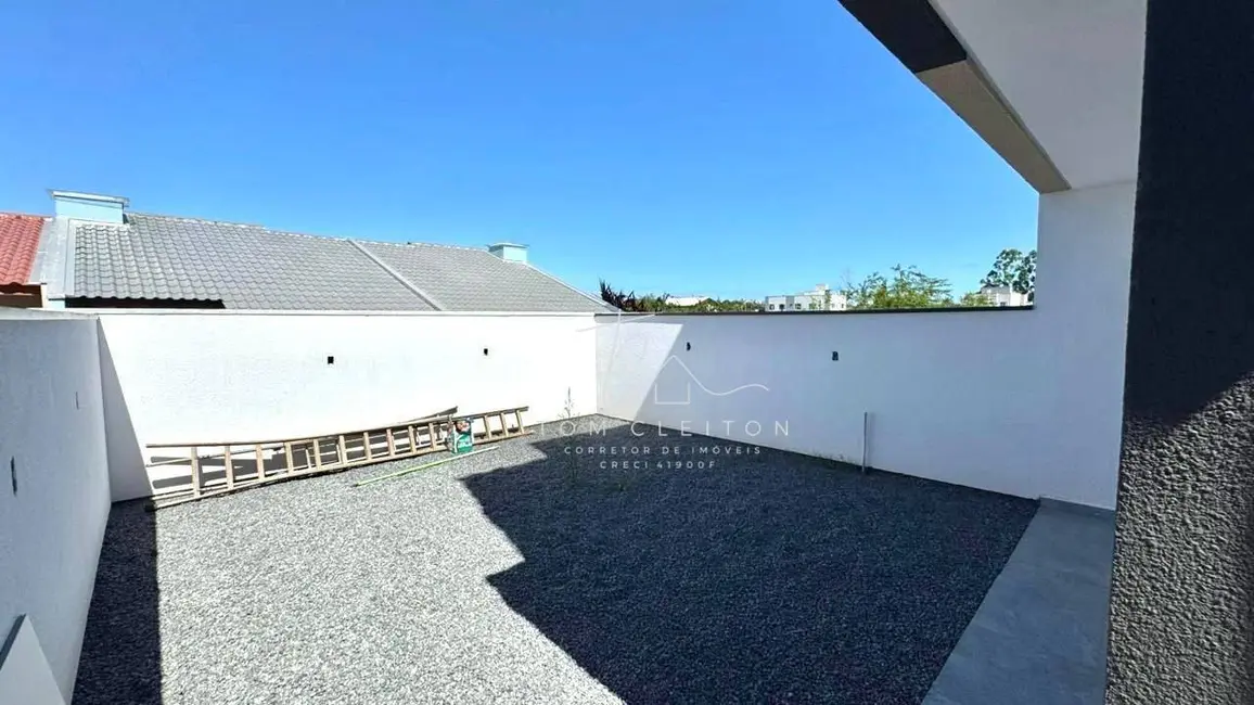 Sobrado com 2 quartos à venda, 100m2 em Barra Velha - SC - imagem 5 Foto 5 de Sobrado com 2 quartos à venda, 100m2 em Barra Velha - SC