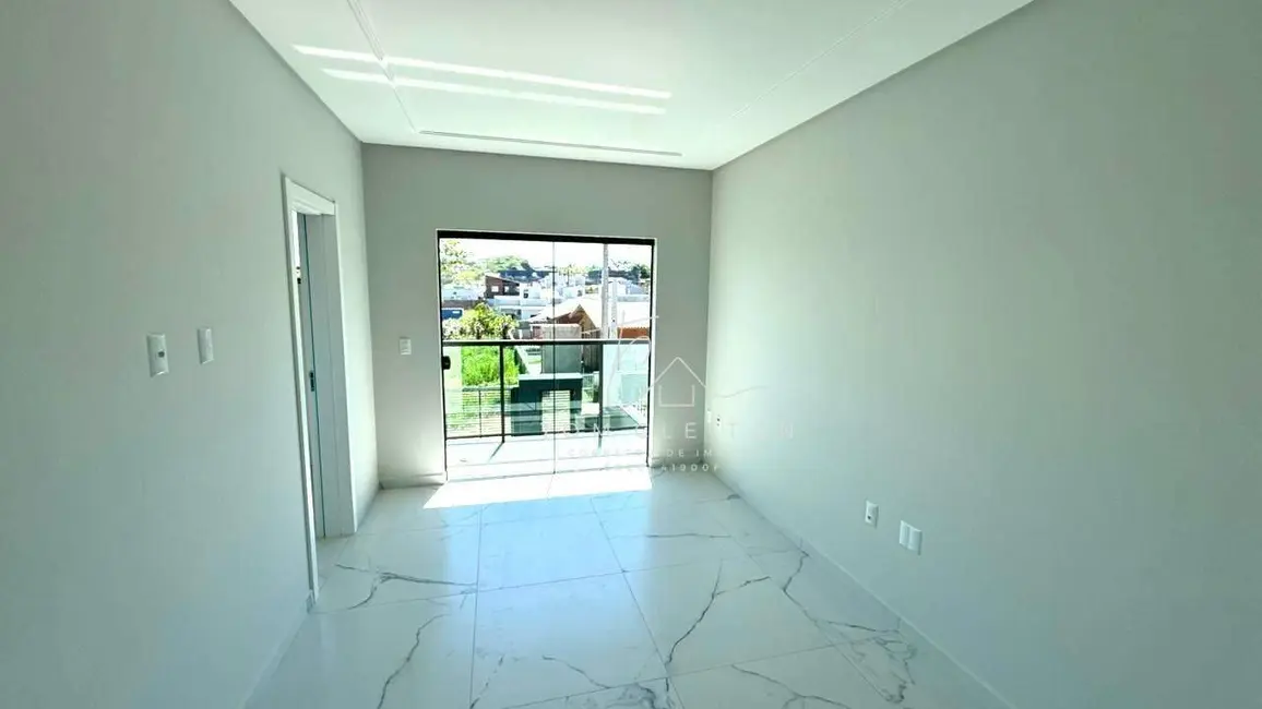 Sobrado com 2 quartos à venda, 100m2 em Barra Velha - SC - imagem 9 Foto 9 de Sobrado com 2 quartos à venda, 100m2 em Barra Velha - SC
