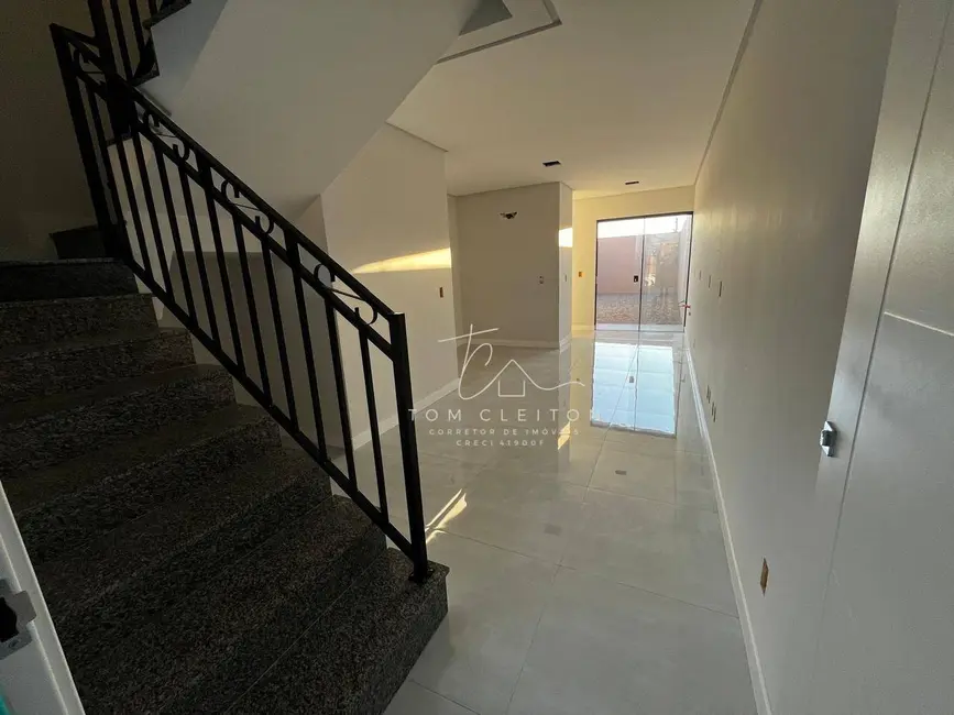 Foto 3 de Sobrado com 2 quartos à venda, 97m2 em Santa Terezinha, Gaspar - SC