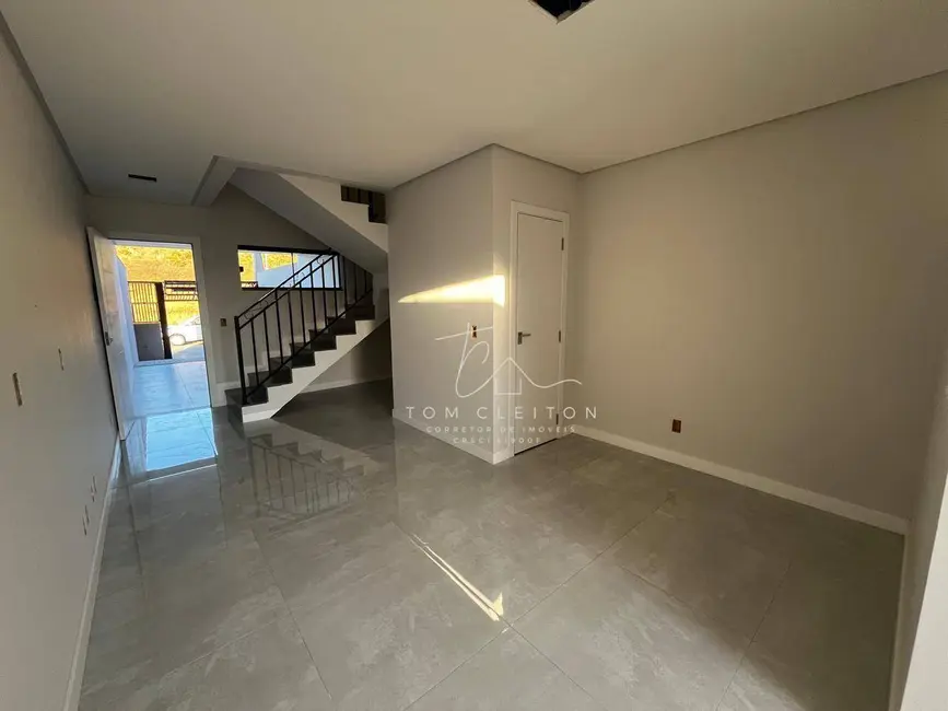 Foto 4 de Sobrado com 2 quartos à venda, 97m2 em Santa Terezinha, Gaspar - SC