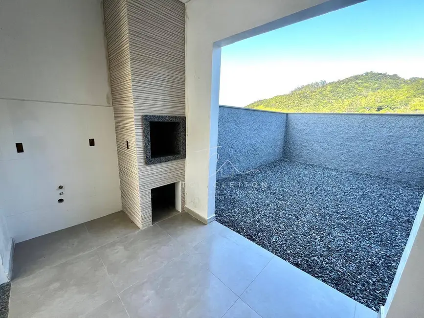 Sobrado com 2 quartos à venda, 100m2 em Santa Terezinha, Gaspar - SC - imagem 7 Foto 7 de Sobrado com 2 quartos à venda, 100m2 em Santa Terezinha, Gaspar - SC