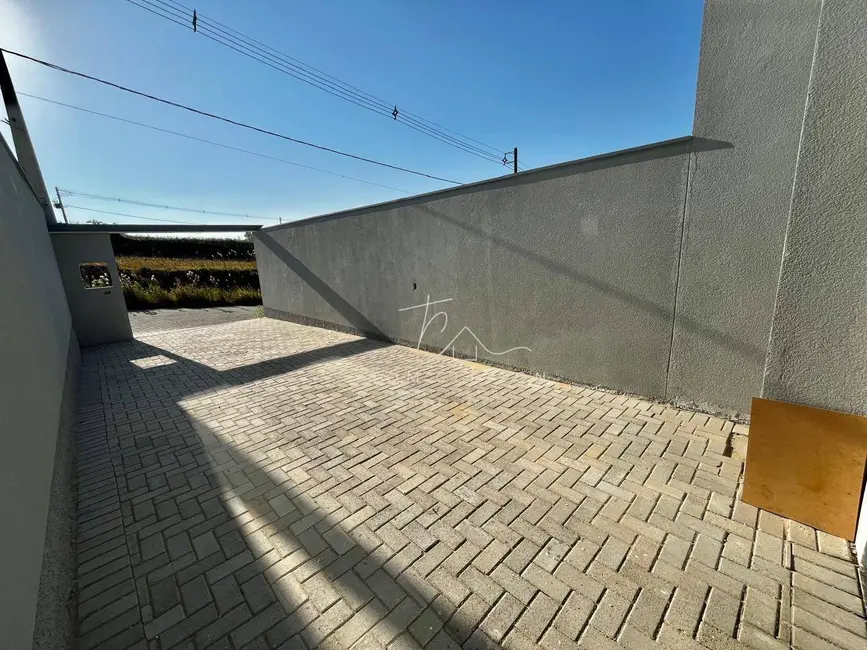 Sobrado com 2 quartos à venda, 100m2 em Santa Terezinha, Gaspar - SC - imagem 2 Foto 2 de Sobrado com 2 quartos à venda, 100m2 em Santa Terezinha, Gaspar - SC