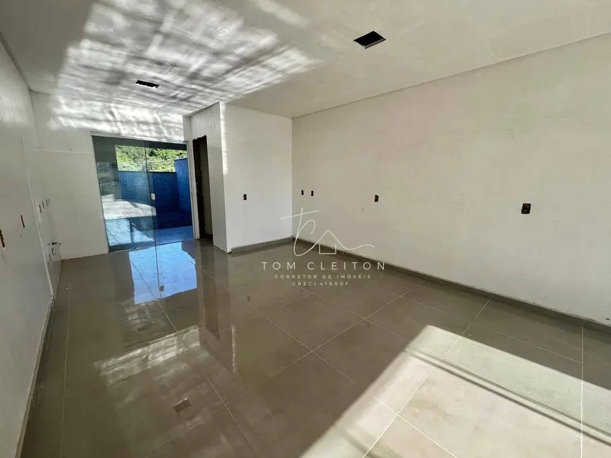 Sobrado com 2 quartos à venda, 100m2 em Santa Terezinha, Gaspar - SC - imagem 5 Foto 5 de Sobrado com 2 quartos à venda, 100m2 em Santa Terezinha, Gaspar - SC