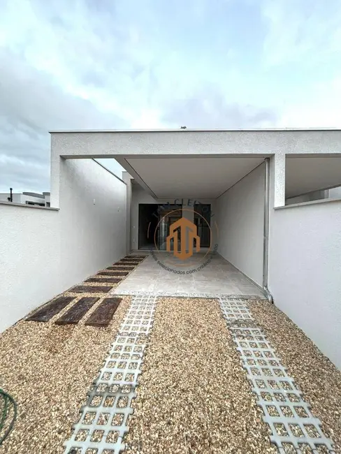 Casa com 2 quartos à venda, 72m2 em Gaspar Mirim, Gaspar - SC - imagem 1 Foto 1 de Casa com 2 quartos à venda, 72m2 em Gaspar Mirim, Gaspar - SC