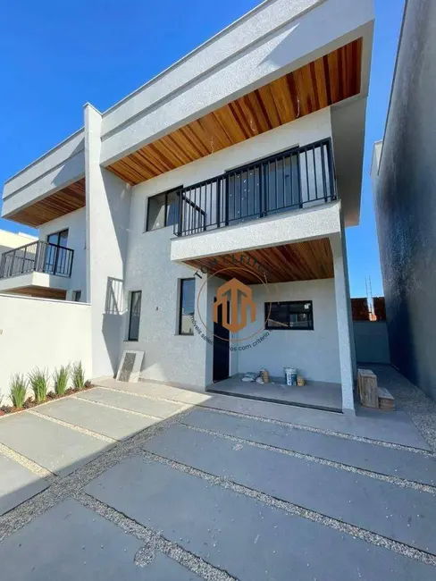 Foto 1 de Sobrado com 3 quartos à venda, 120m2 em Barra Velha - SC