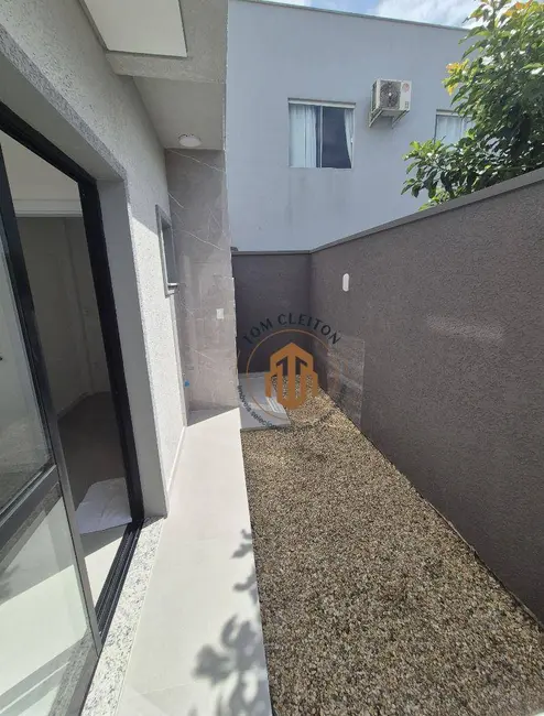 Sobrado com 3 quartos à venda, 104m2 em Gravatá, Navegantes - SC - imagem 8 Foto 8 de Sobrado com 3 quartos à venda, 104m2 em Gravatá, Navegantes - SC