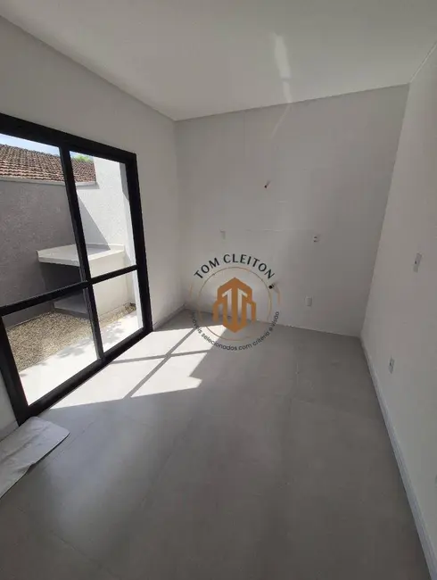 Sobrado com 3 quartos à venda, 104m2 em Gravatá, Navegantes - SC - imagem 6 Foto 6 de Sobrado com 3 quartos à venda, 104m2 em Gravatá, Navegantes - SC