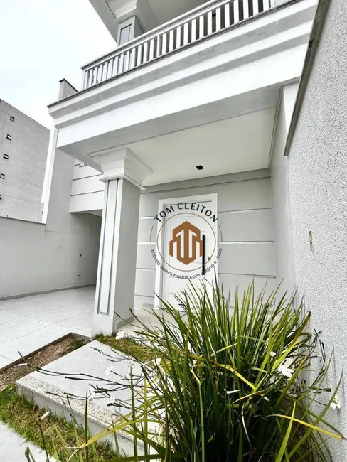 Sobrado com 3 quartos à venda, 170m2 em Barra Velha - SC - imagem 2 Foto 2 de Sobrado com 3 quartos à venda, 170m2 em Barra Velha - SC