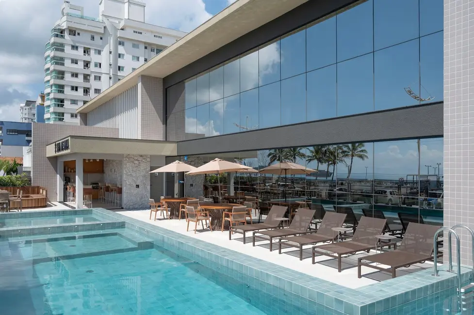 Foto 6 de Apartamento com 4 quartos à venda, 310m2 em Centro, Navegantes - SC